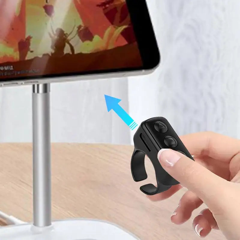 Wireless Bluetooth Scrolling Ring - Remote Control for TikToks, Selfies, and Video Recording